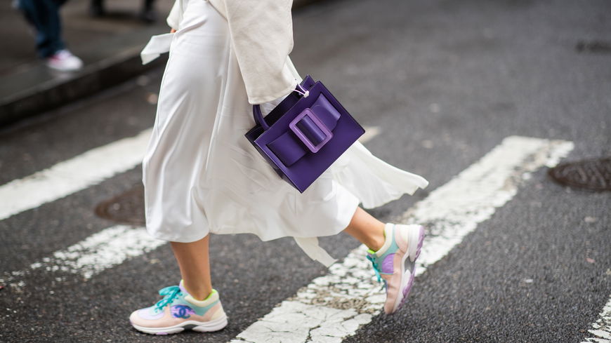 Stinkende Schuhe? 5 Hausmittel gegen müffelnde Sneakers und Co.