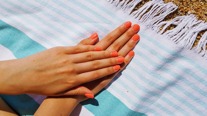 Nagellack 2021: 10 Farben sind im Sommer Trend