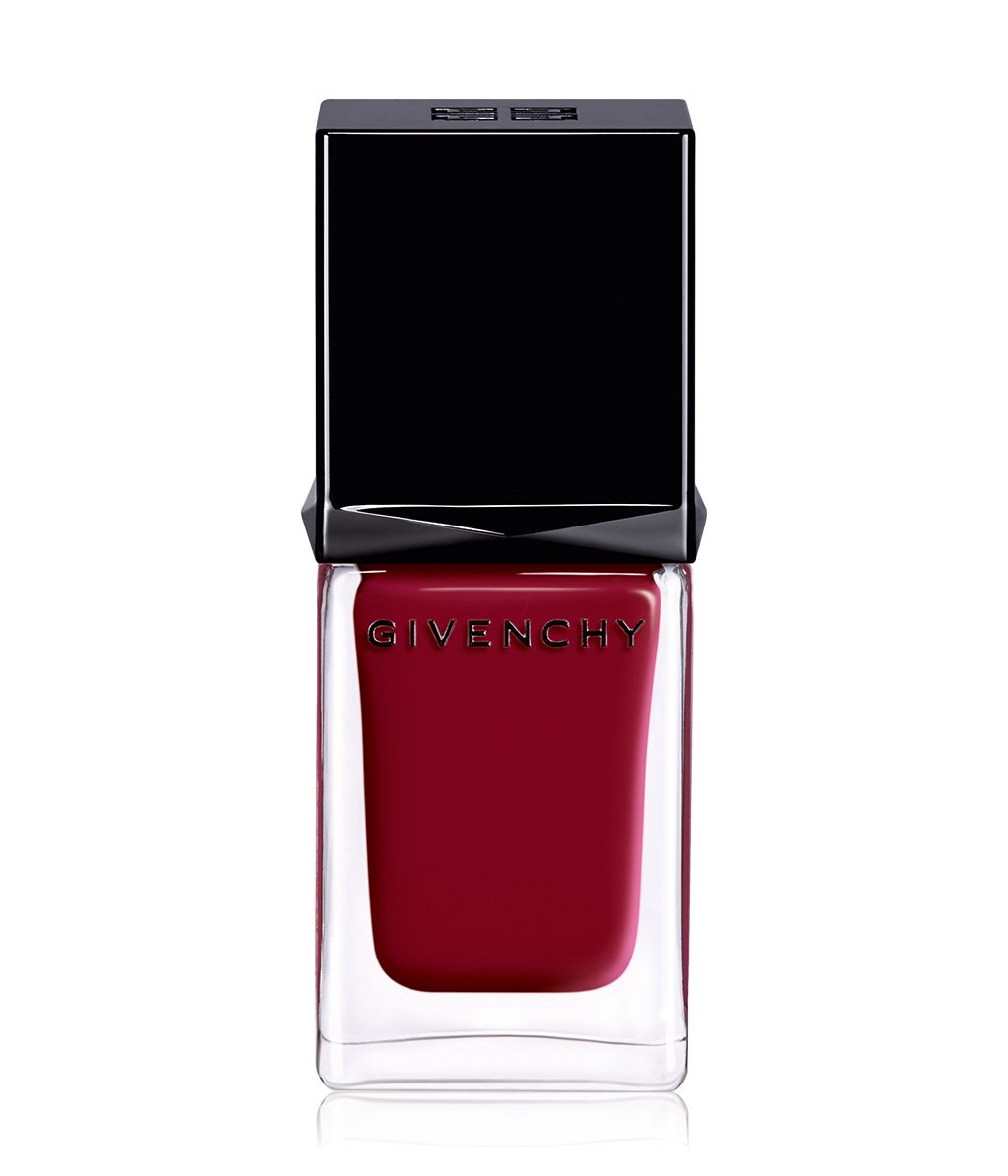 Nagellack rot