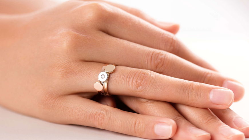 Trockene Nagelhaut: 4 Produkte, die wahre Wunder bewirken
