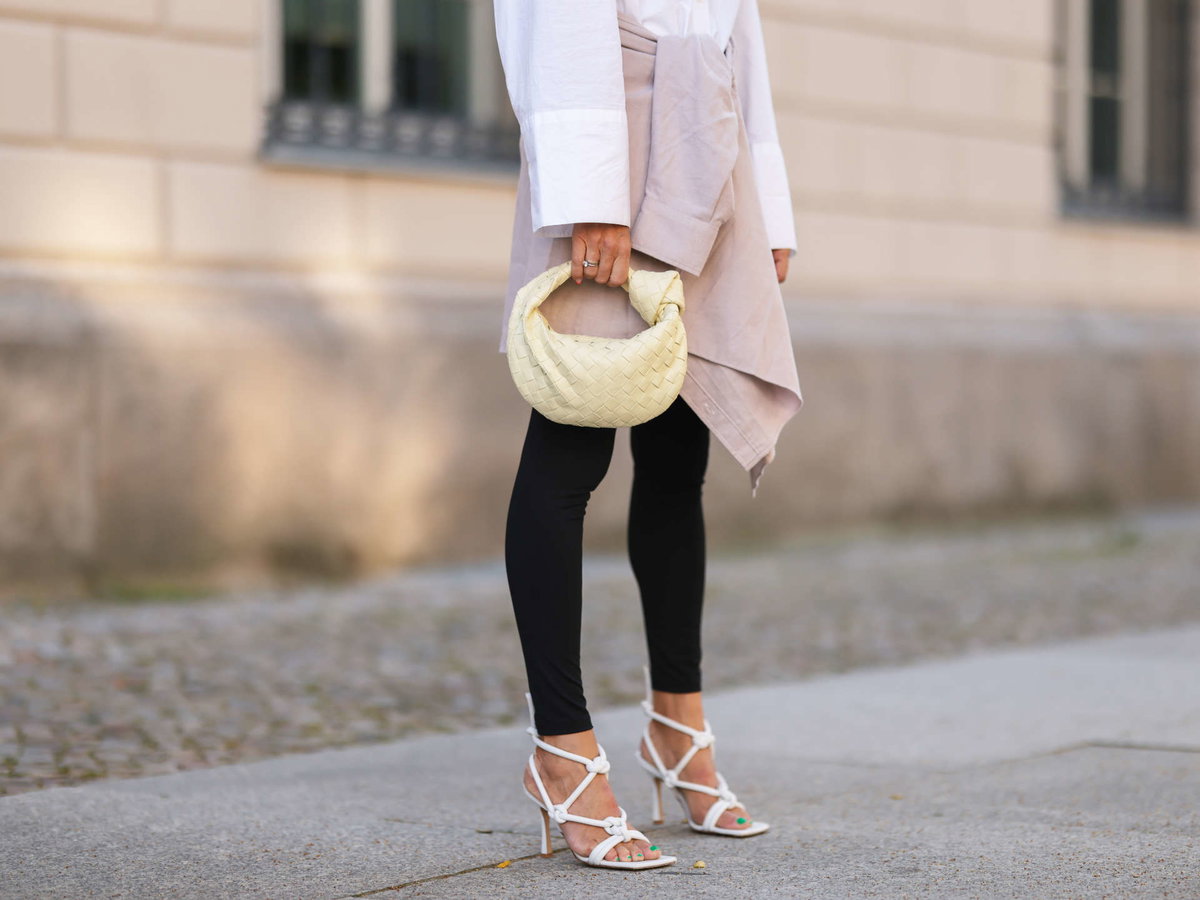 Frau mit Leggings