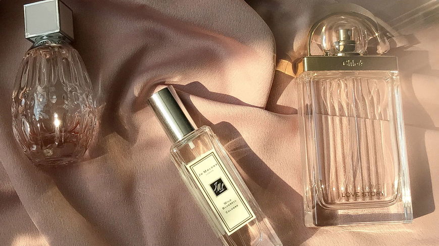 Parfum-Trend 2022: 7 Düfte, die jede Frau besonders liebt