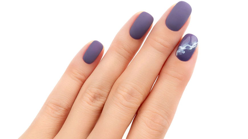 Nagellack-Trend 2022: 13 coole Lacke in der Pantone-Farbe des Jahres