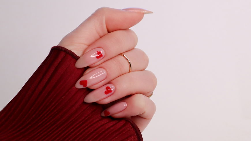 Nagellack-Trend 2022: Dieses Valentinstags-Design ist besonders angesagt