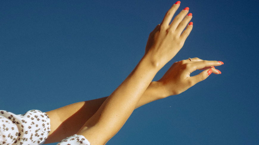 Nagellack-Trends 2022: Diese 9 Lacke sind jetzt in und diese out