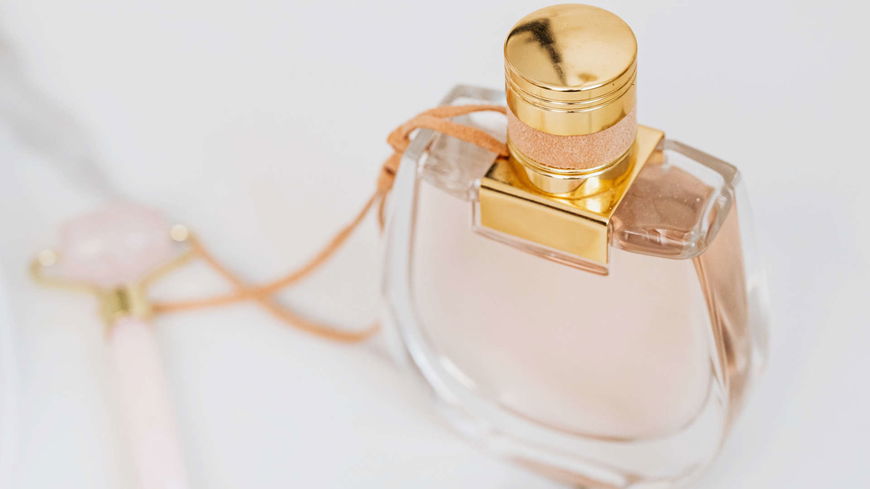 Parfum-Trend 2022: 6 Düfte, die besonders lieblich sind