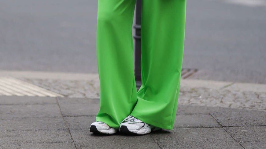 Schuh-Trends 2022: Fashionistas lieben jetzt diesen Sneaker