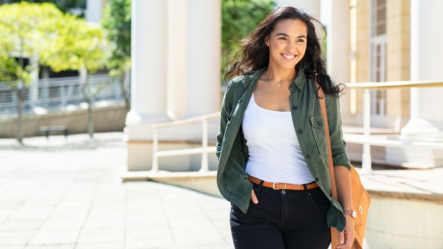 6 Mode-Trends, die Curvy-Frauen besonders gut stehen