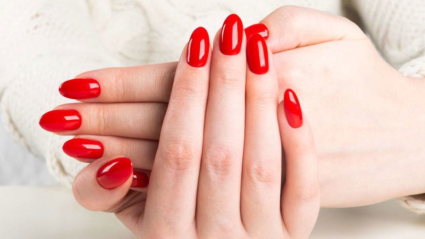 Nagellack-Trends 2022: Diese 6 Lacke in Knallrot sind jetzt angesagt