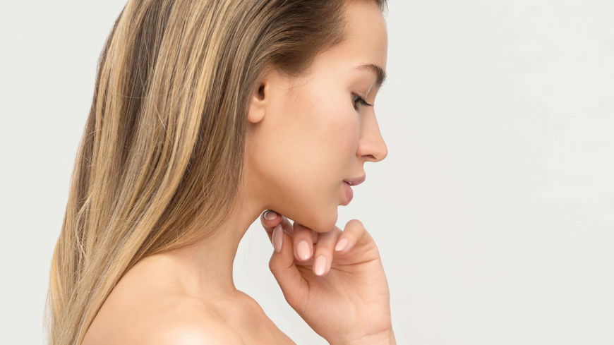 Haarpflege: 6 Gründe, warum deine Haare so schnell fettig werden