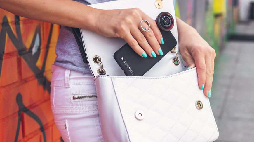 Diese 9 hellen Taschen sind jetzt besonders angesagt