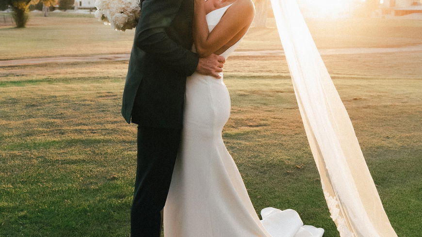 Hochzeit 2022: 7 lange Hochzeitskleider für die Trauung