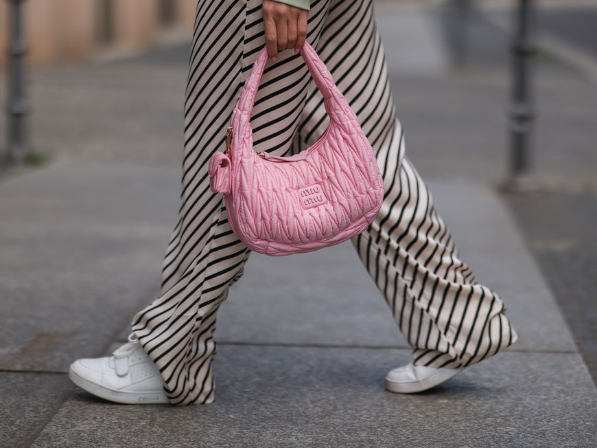Sneaker für Frauen ab 50: Diese Trend-Modelle lieben alle