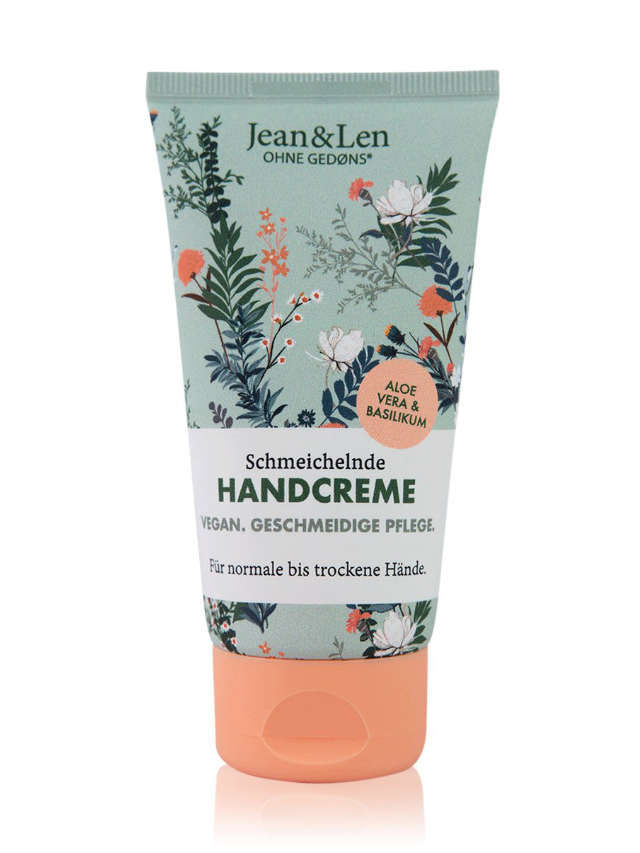 "Ohne Gedöns" – Jean&Len kommen mit ihrer Handcreme für trockene Hände direkt auf den Punkt. Für den angenehmen Duft sorgt sommerliches Basilikum, Kakaobutter und Glycerin spenden reichlich Feuchtigkeit und pflegen die Hände streichelzart.