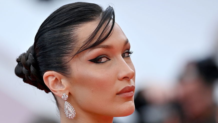 Dieser umstrittene Make-up-Trend aus den 2000ern ist plötzlich wieder gefragt