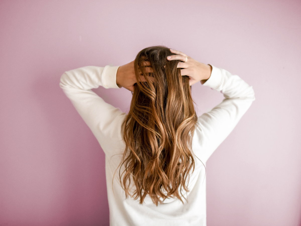 Schöne Frisur und trotzdem gesunde Haare - was ist zu beachten, um diese Punkte miteinander vereinbaren zu können.