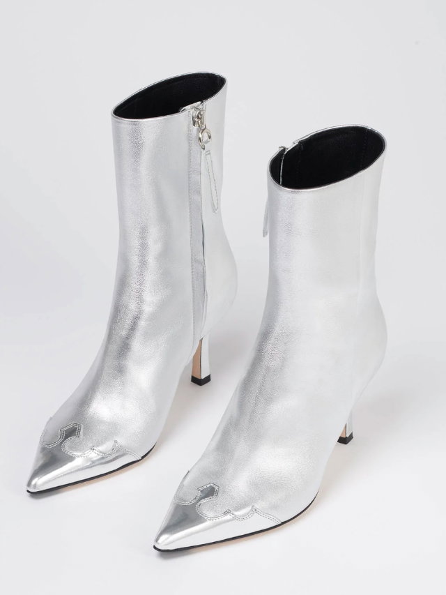 Silberne Stiefel von Aeyde