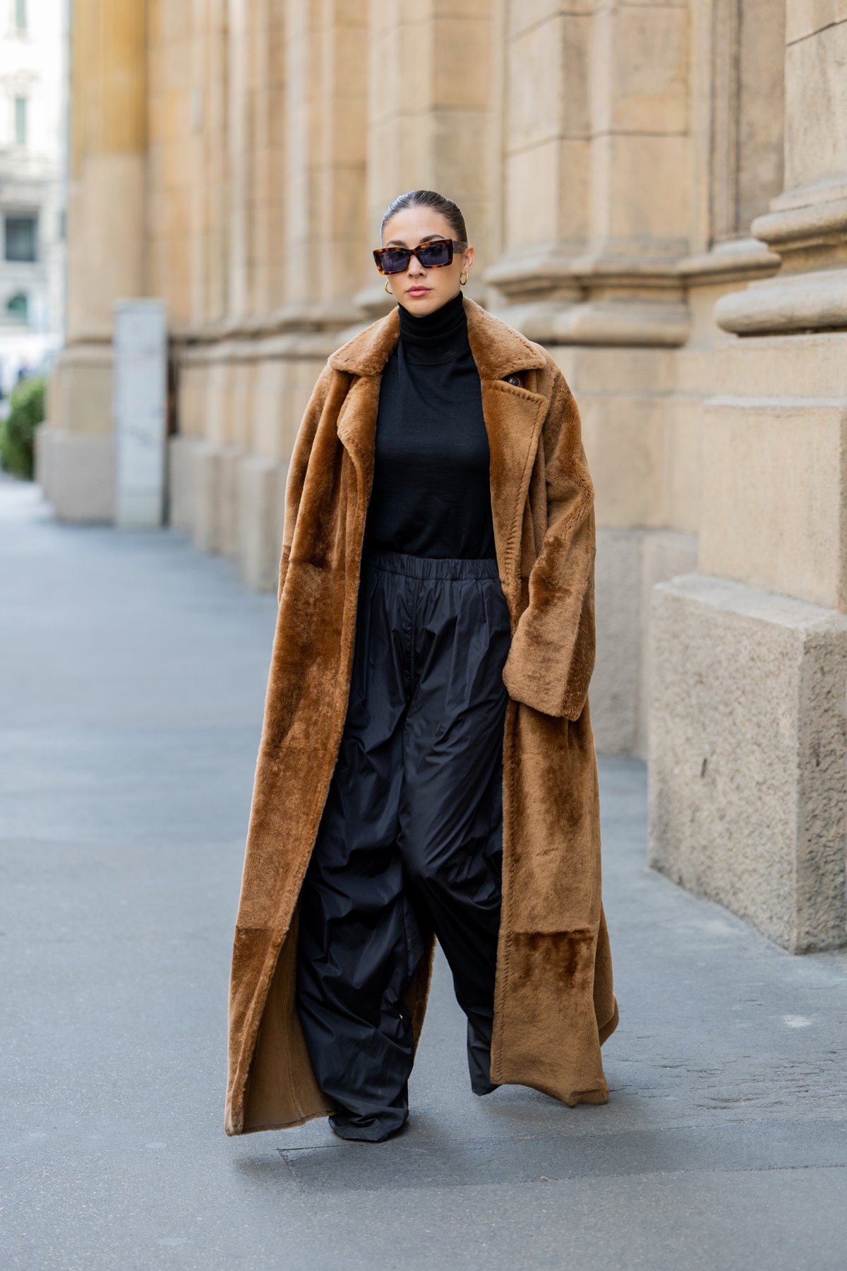 Faux Fur Mantel Streetstyle