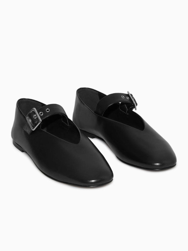 Ballerinas mit Riemen von & Other Stories