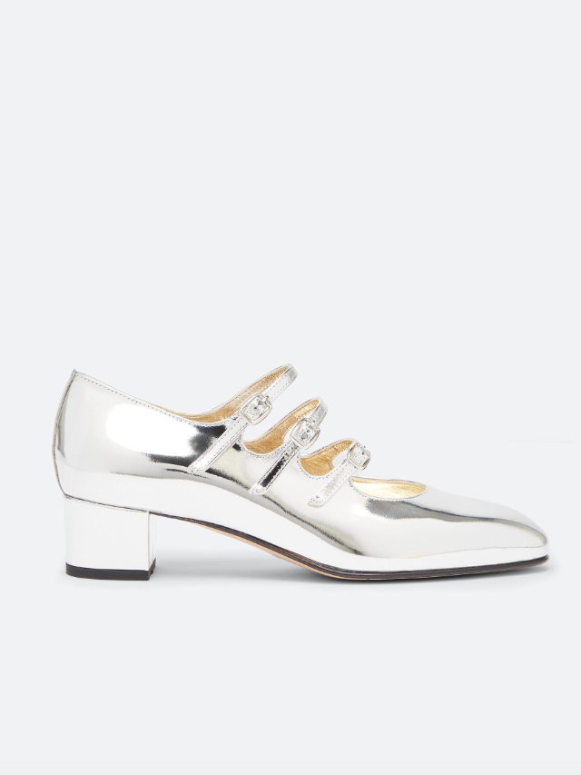 Silberfarbene Mary Janes