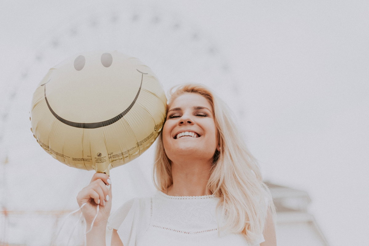 Frau Smiley Luftballon