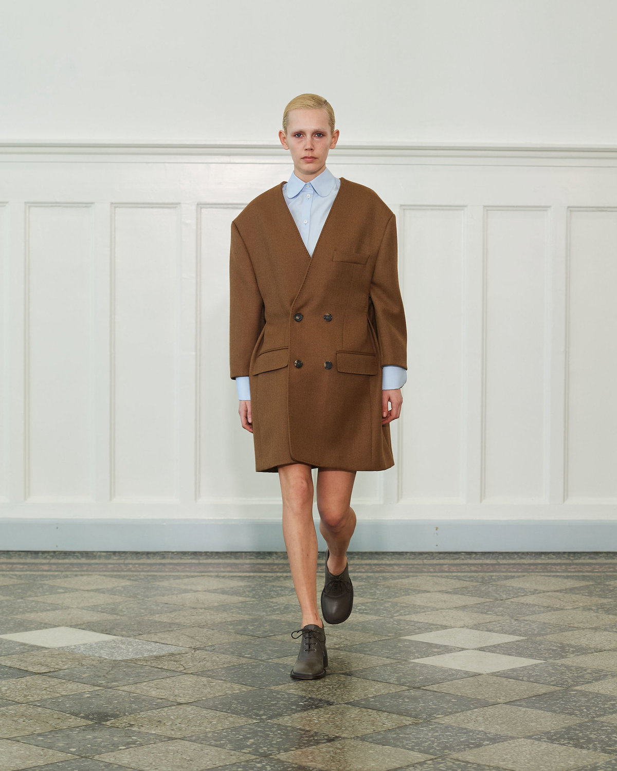 Mark Kenly Domino Tan AW23 Runway