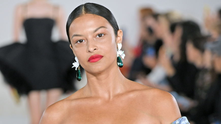 Wer im Frühling 2023 DIESE Lippenstift-Farben trägt, liegt wirklich im Trend