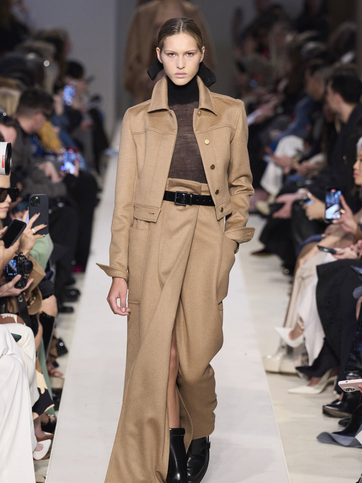 Max Mara Herbst Winter 2023 Runway