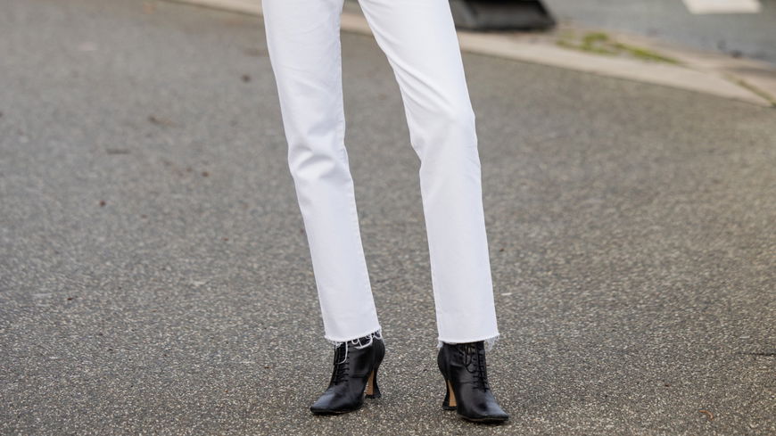 Elegante Schnürstiefel sind 2023 die absoluten Schuh-Lieblinge der Mode-Profis 