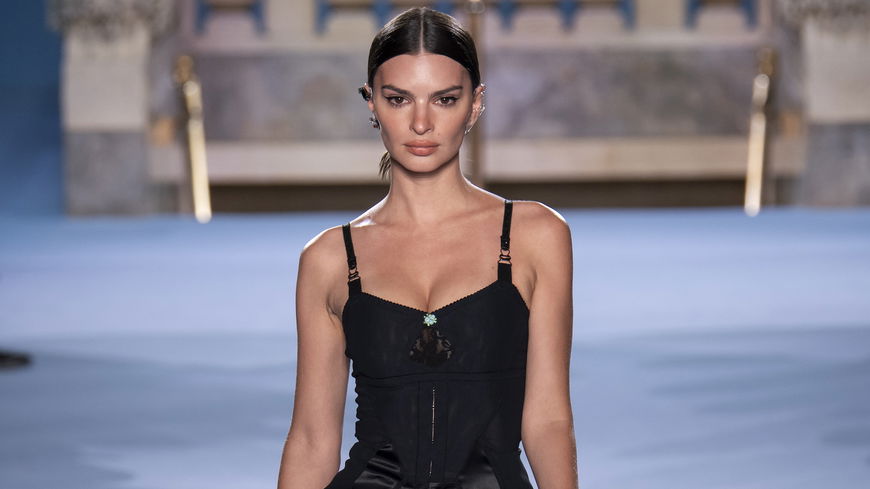 Dieser elegante Mode-Trend ist 2023 der absolute Liebling der Designer 