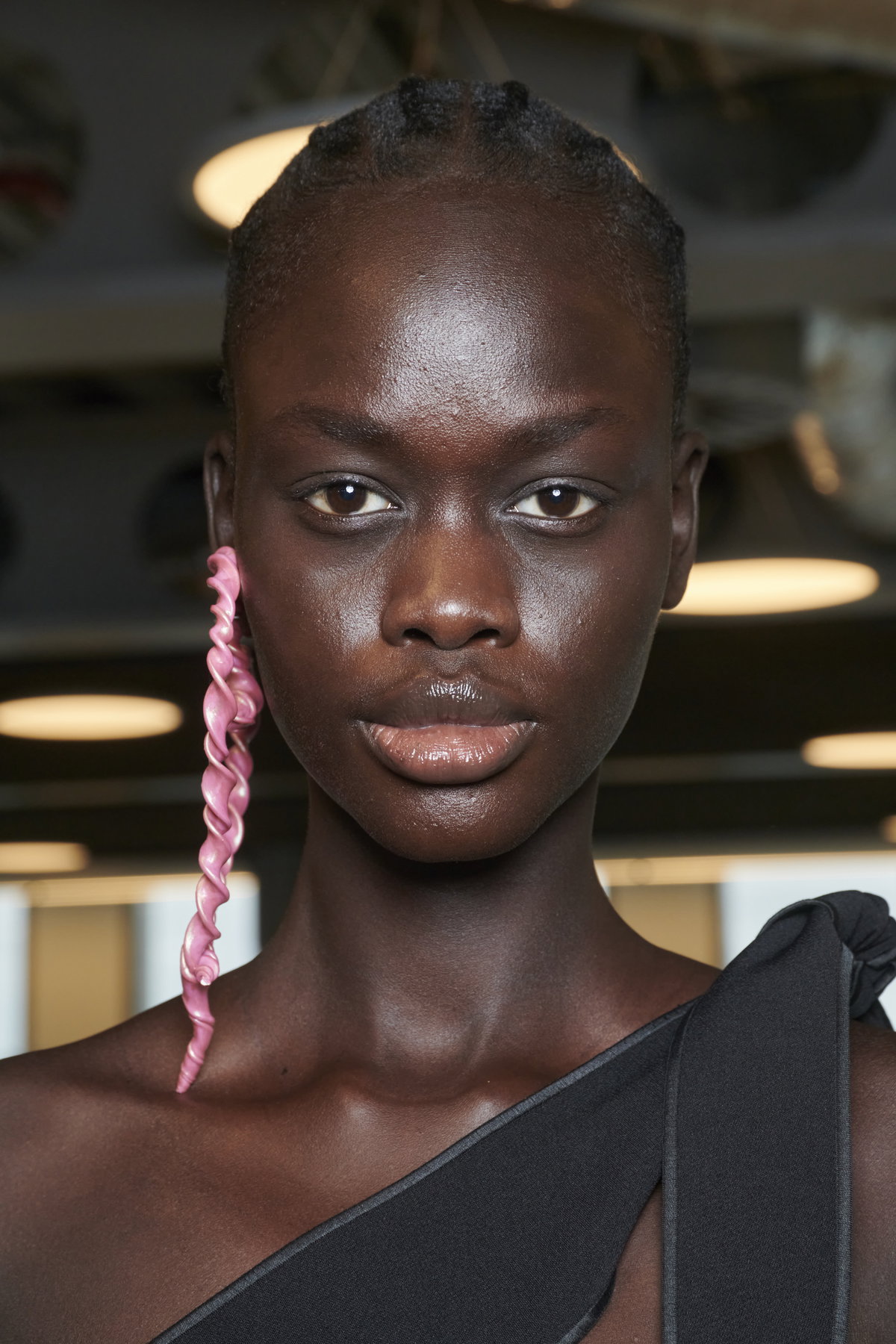 Yuzefi Herbst Winter 2023 Beauty