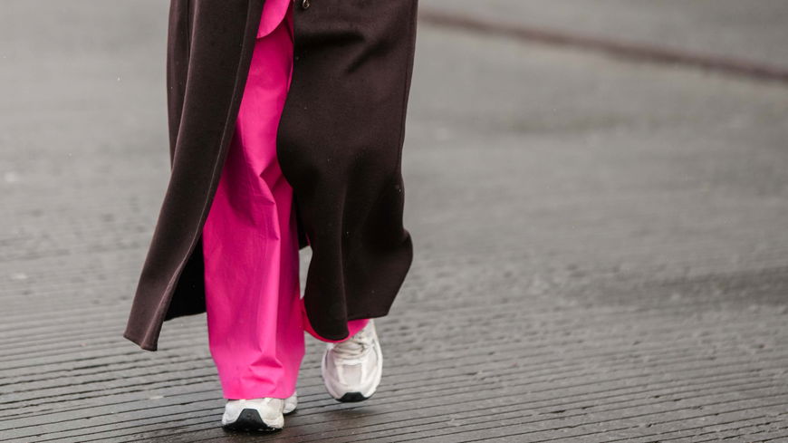 Diese Sneakers-Kombination ist bei Streetstyle-Stars gerade mega angesagt