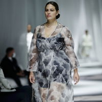 Frühlingskleider 2023: 6 angesagte Modelle für Curvy-Frauen, die wir lieben