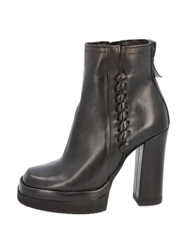 Stiefel Plateau