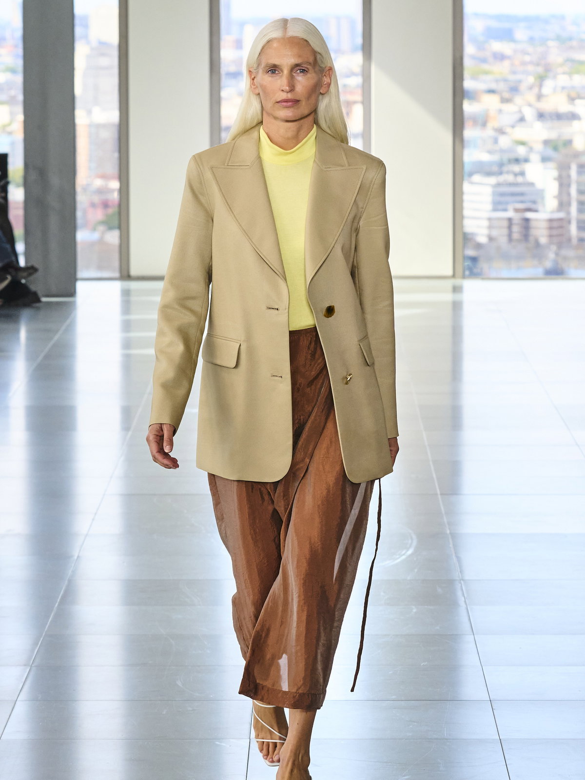 Rejina Pyo Frühling Sommer 2023 Runway