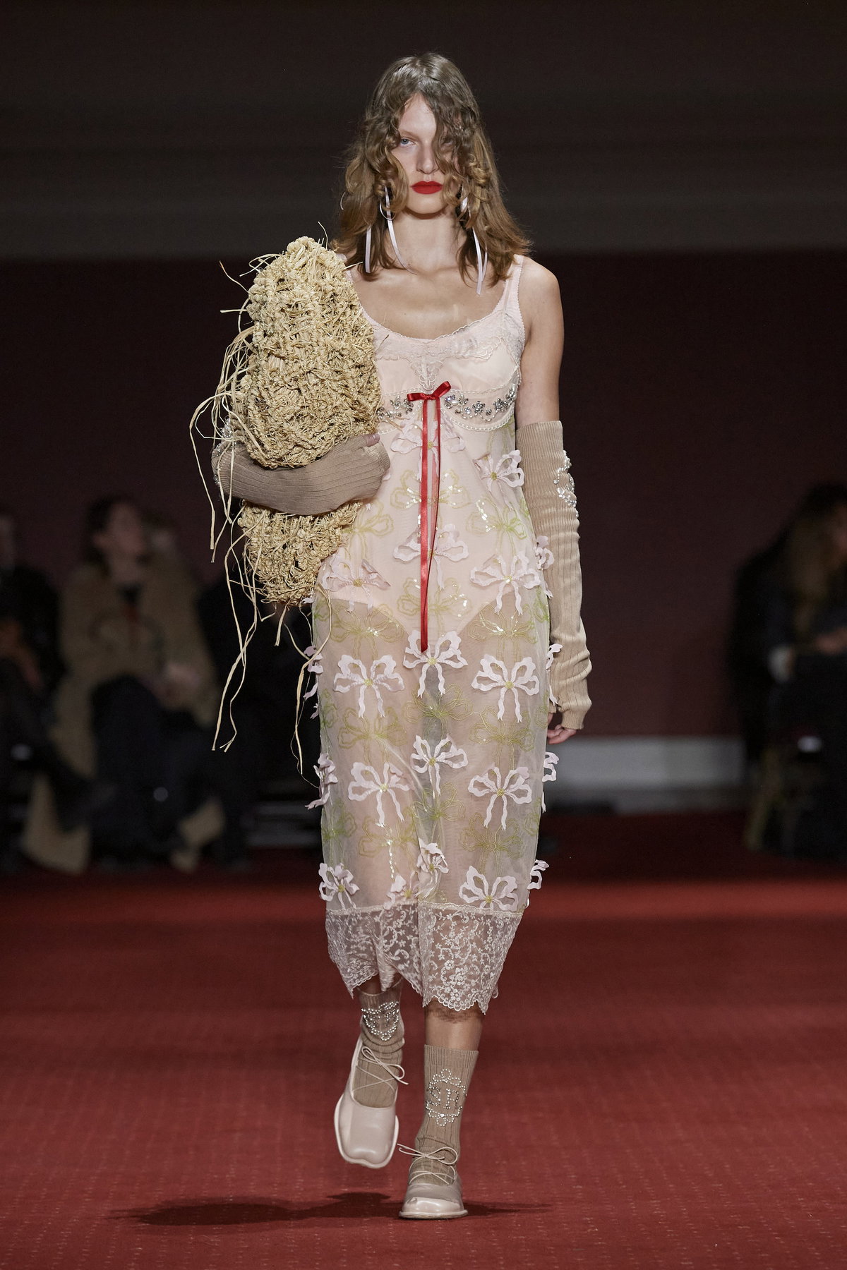 Simone Rocha Herbst Winter 2023 Runway