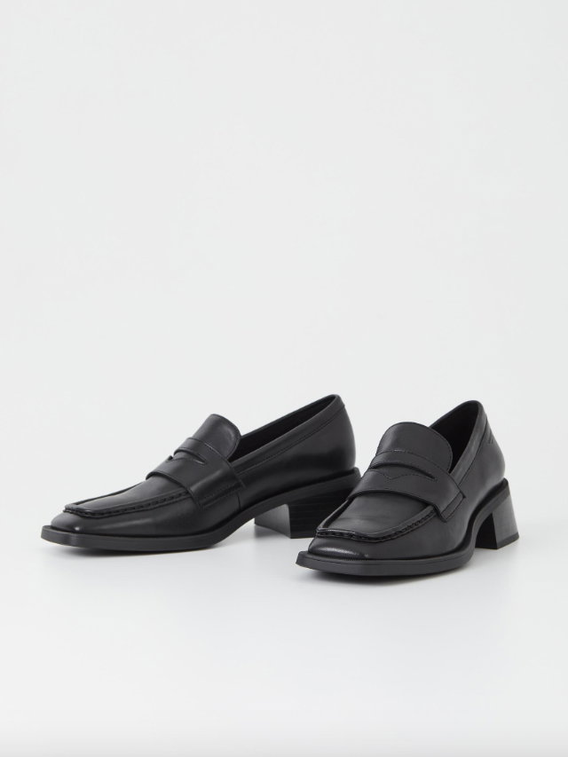 Schwarze Loafers