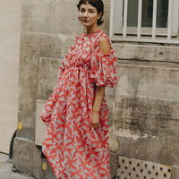 Stylische Midikleider, die ein echter Eyecatcher sind 
