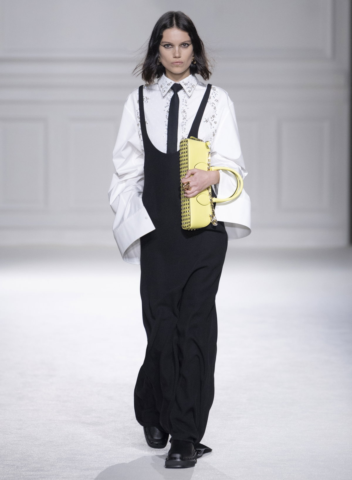 Valentino Herbst Winter 2023 Runway