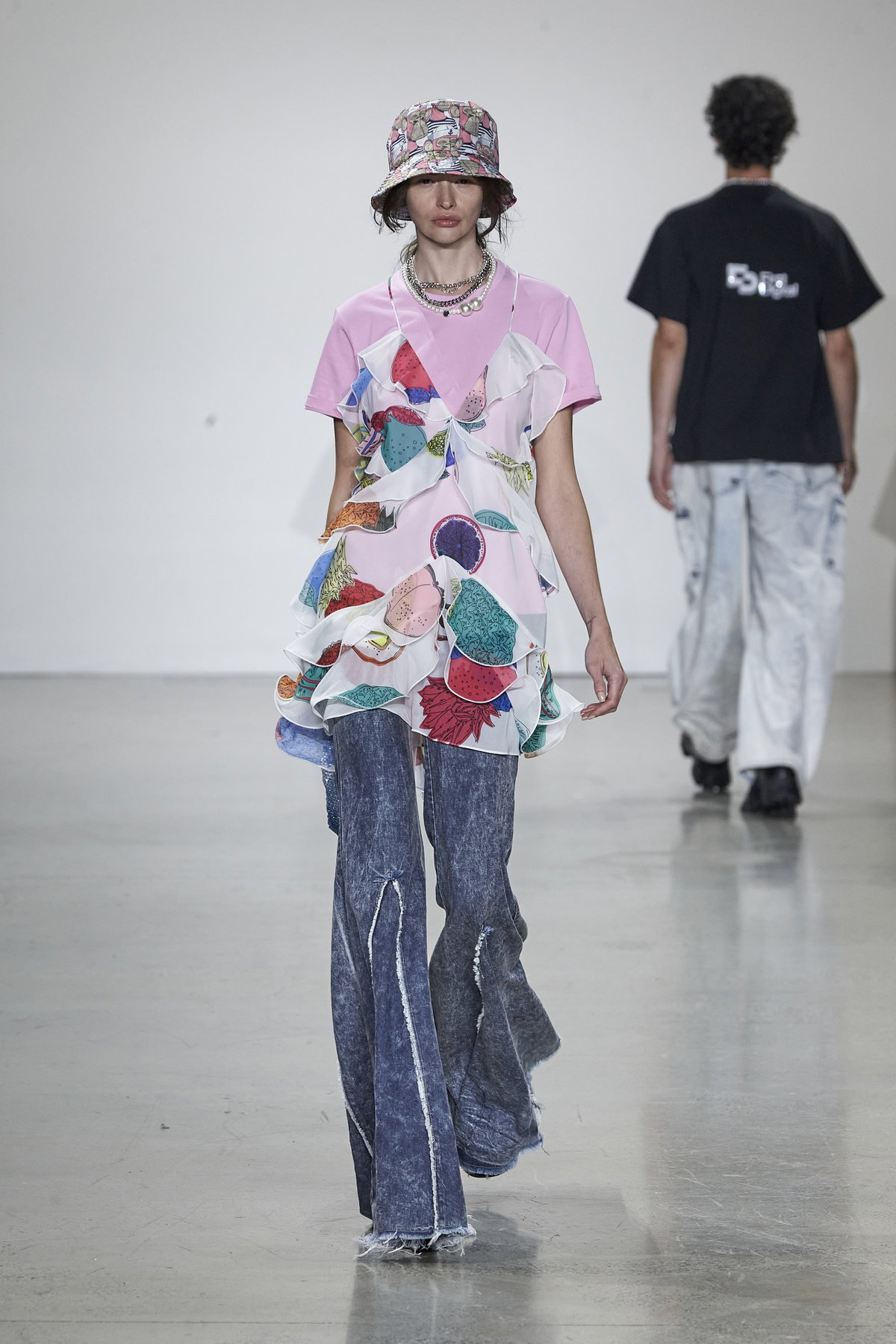 Kleid Rock Hose Runway Herbst Winter 2023