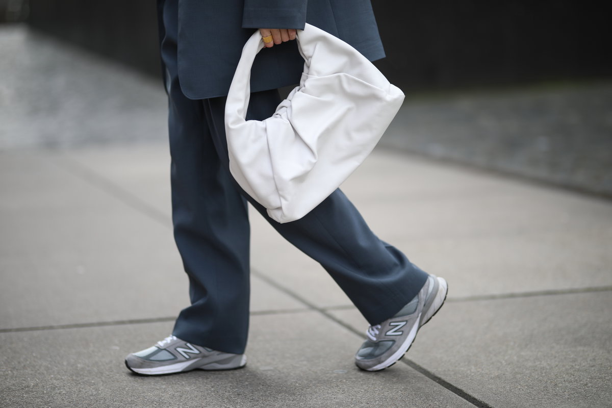 Sneaker Grau