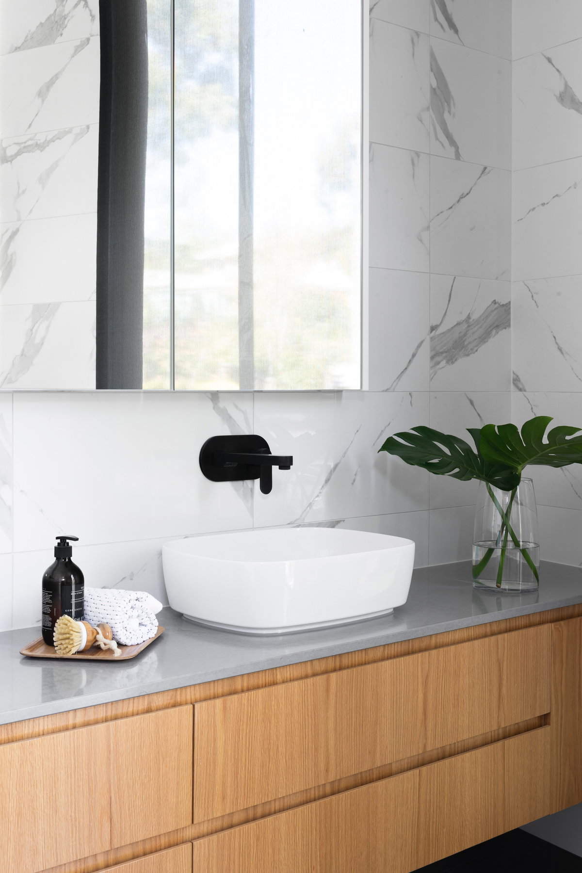 Badezimmer Waschbecken Spiegel