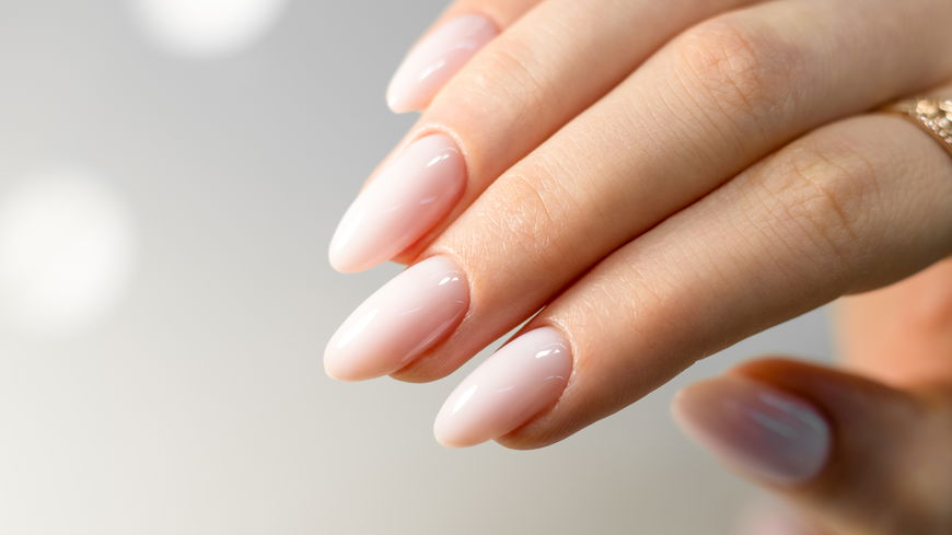 "Japanische Maniküre": So funktioniert der Beauty-Trend für schöne Nägel