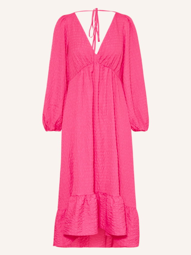 Langes Kleid mit Ärmeln