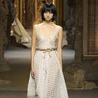 Elegante Maxi-Kleider in A-Linie sind im Sommer der Liebling aller Mode-Profis – 5 Favoriten