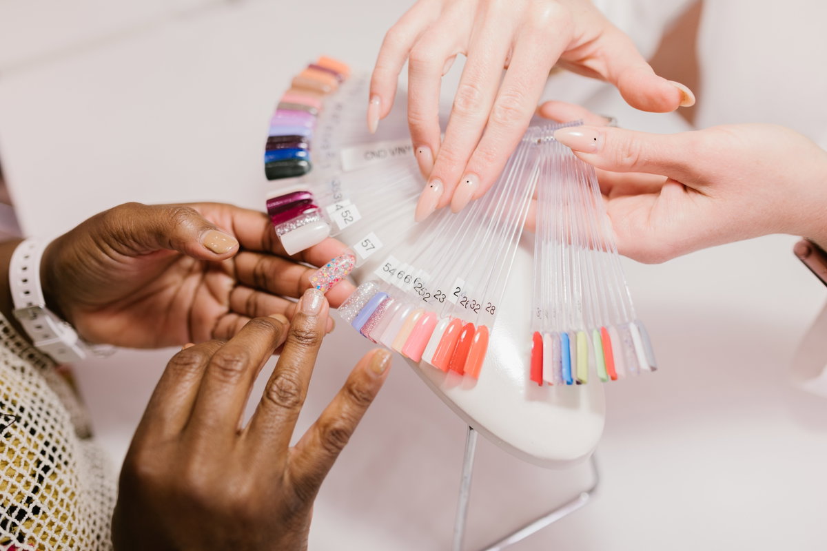 Nagellackfarben