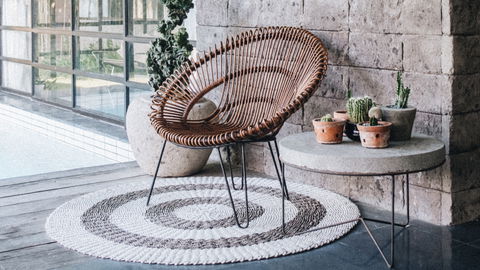 Wohnung einrichten: Diese 4 Rattansessel liegen aktuell total im Trend