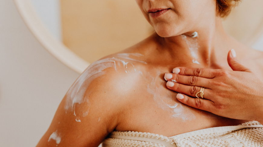Weihnachtsgeschenke für Frauen ab 50: Diese Bodylotion wird jede lieben