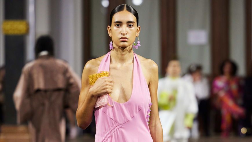 DAS ist die neue Trend-Farbe – laut Modedesigner