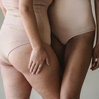 Keine anderen Produkte helfen so gut bei Cellulite wie diese 3 Öle